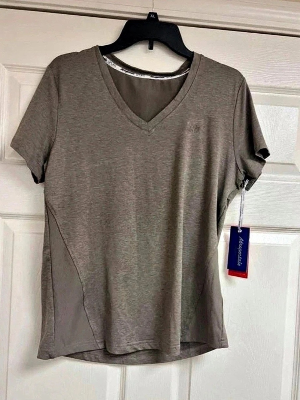 Aeropostale V-Neck Short Sleeve Top in Brown Size XL NWT